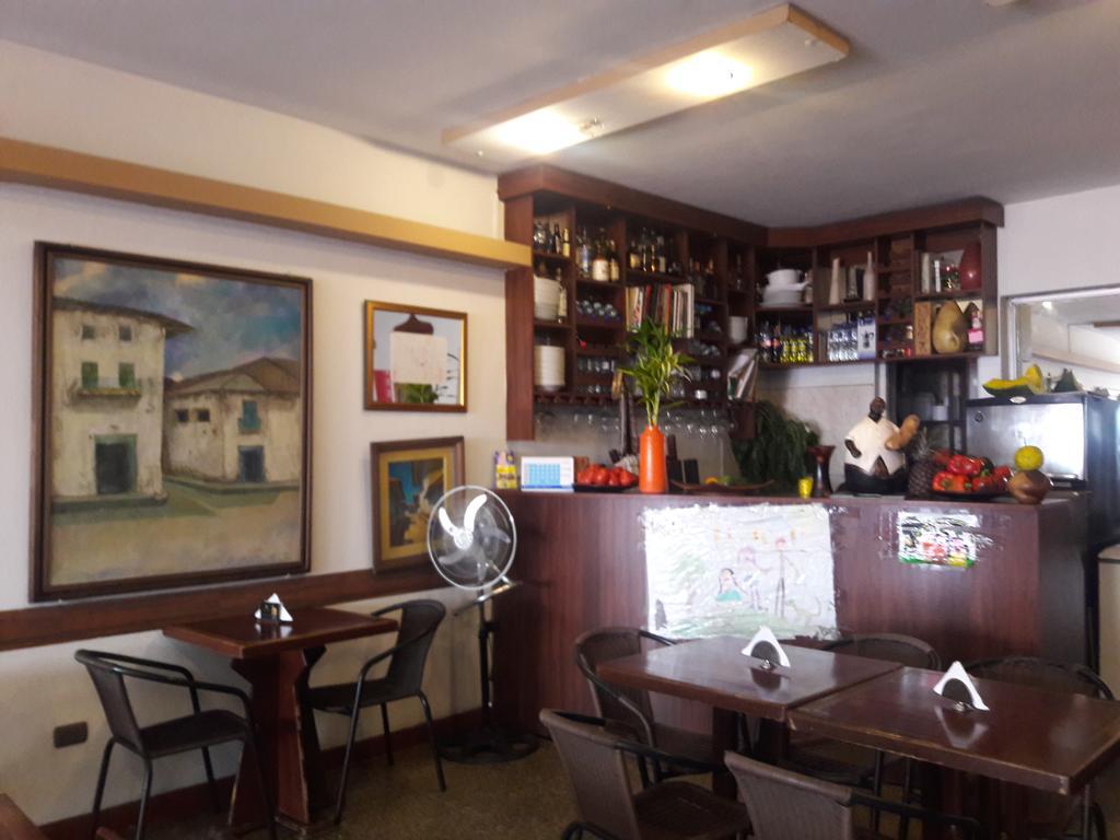 Hotel Colonial Τρουχίλο Εξωτερικό φωτογραφία