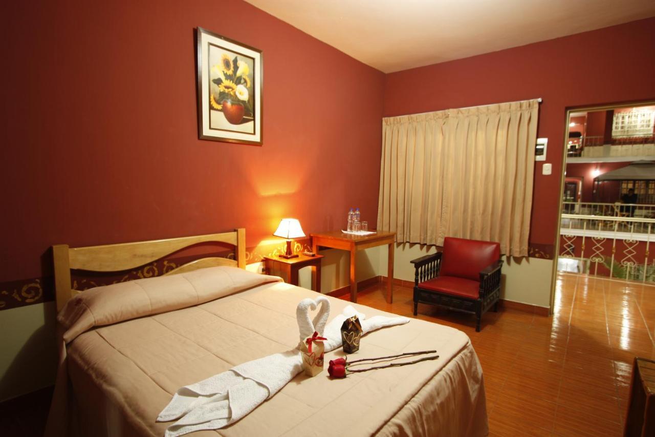 Hotel Colonial Τρουχίλο Εξωτερικό φωτογραφία